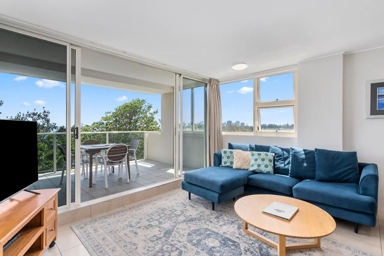 84 The Spit Holiday Apartments Mooloolaba Aparthotel