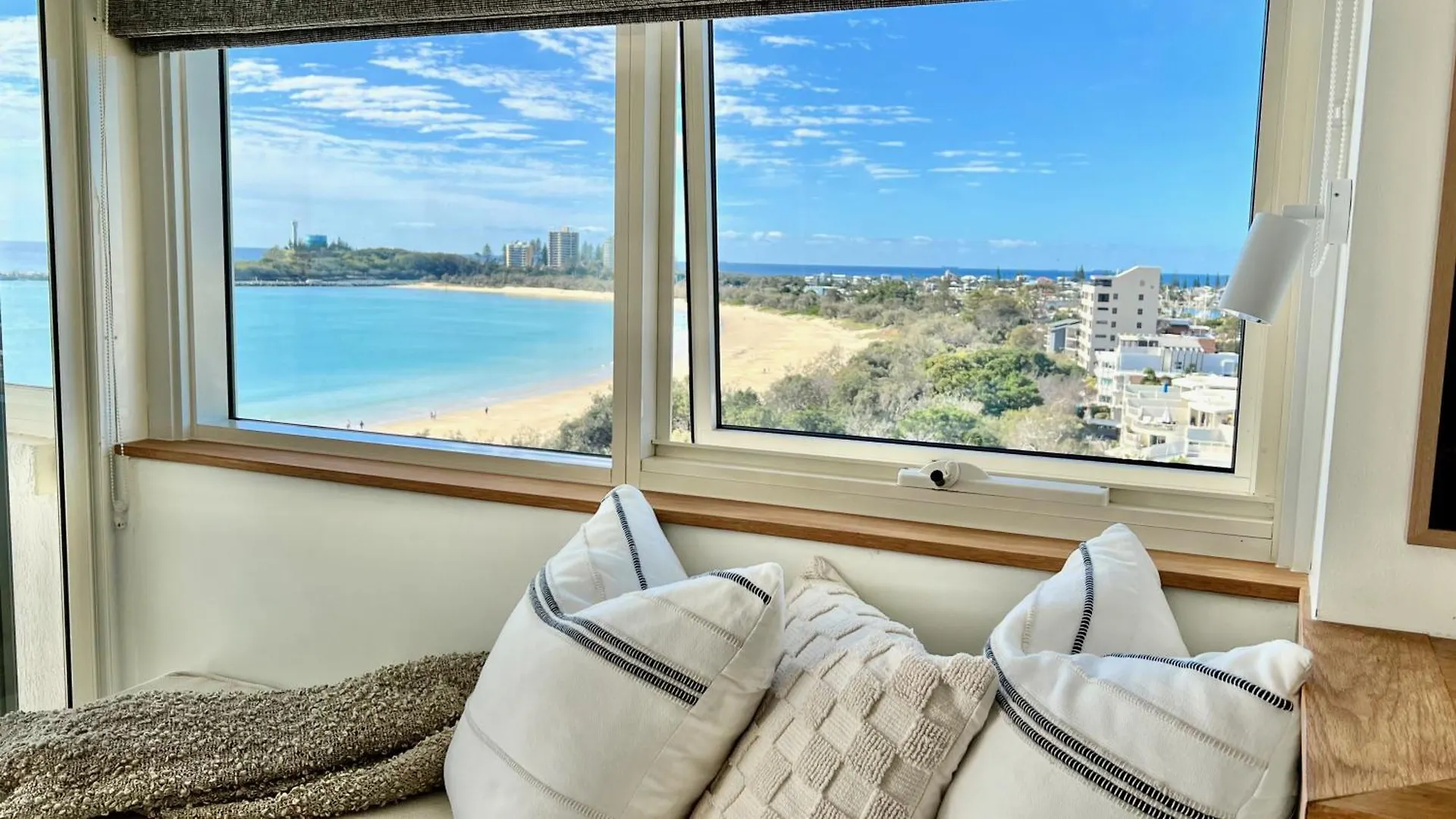 84 The Spit Holiday Apartments Mooloolaba 3*,  Australia