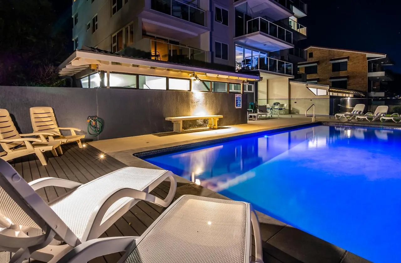 84 The Spit Holiday Apartments Mooloolaba 3*,  Australia