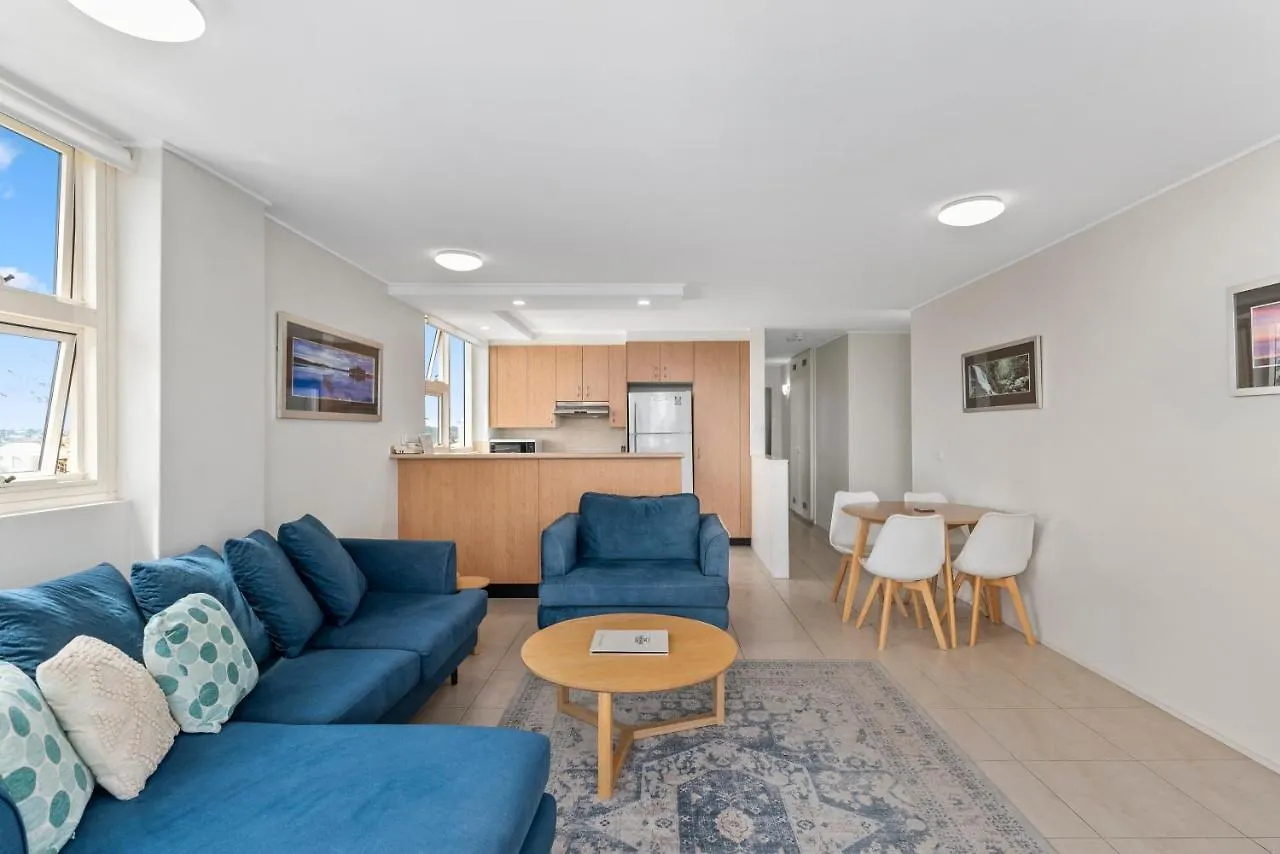 84 The Spit Holiday Apartments Mooloolaba 3*,  Australia